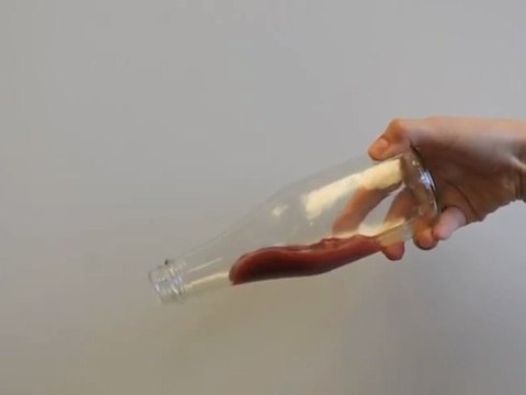 Bouteille de ketchup révolutionnaire grâce au LiquiGlide
