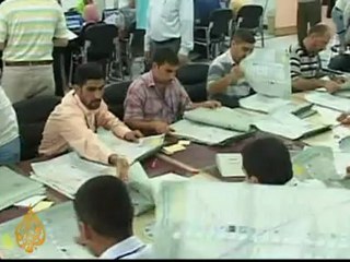 Iraqi PM pulls ahead of poll rivals