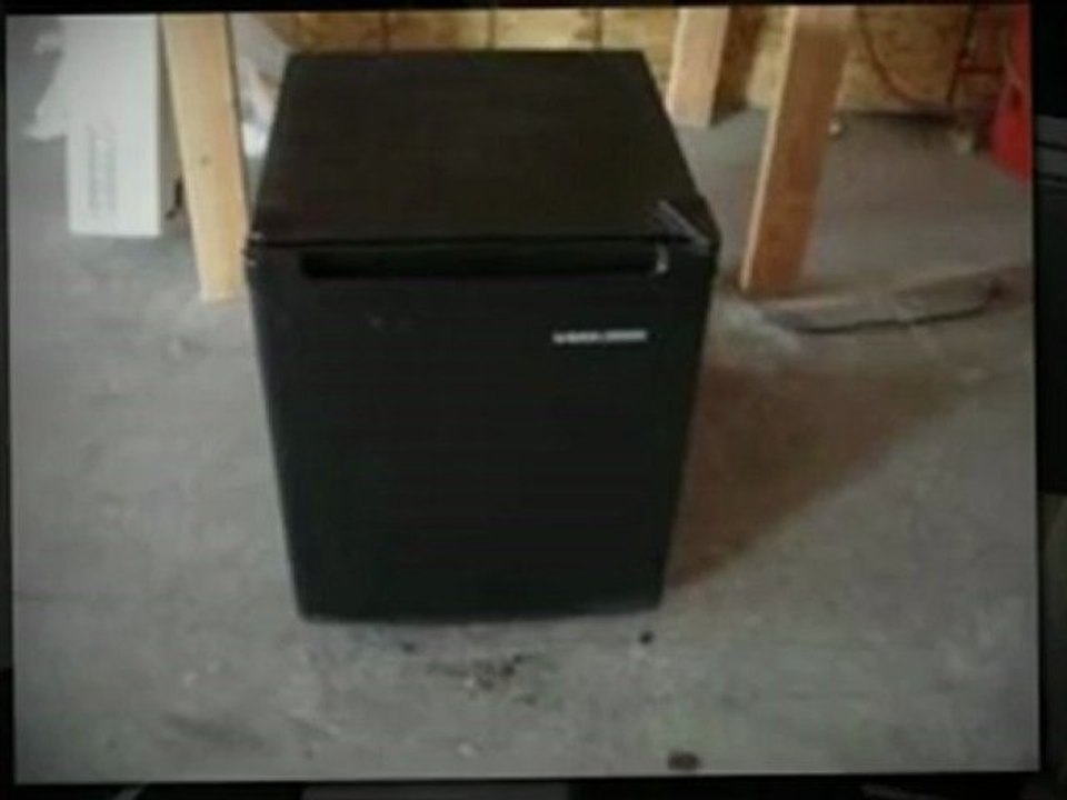 Black & Decker Nucool 1.7 cu. ft. Compact Fridge $69.96 - Hot Deal and Review