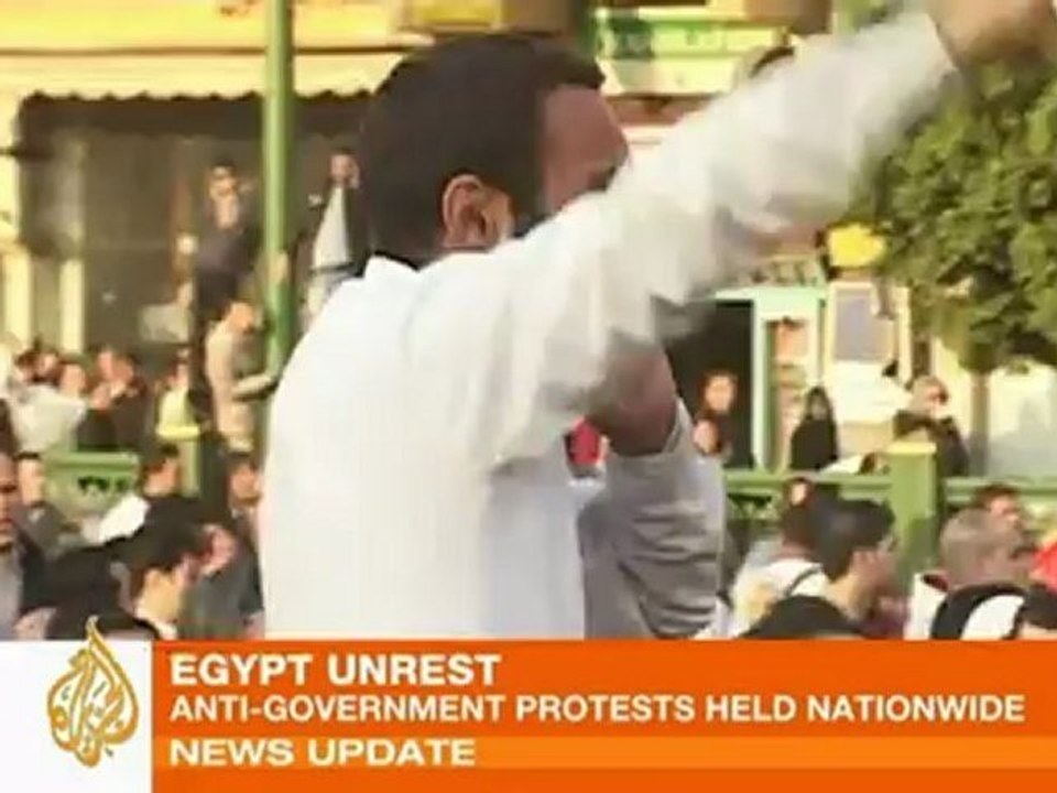 Thousands join Cairo protests