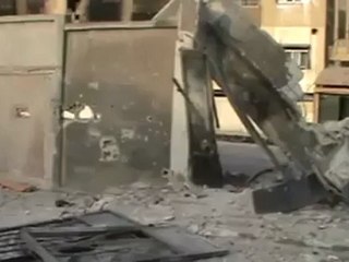 Tải video: Syria فري برس حمص القصور آثار القصف على حي القصور والدمار الذي خلفه قصف الليلة الماضية 23 5 2012