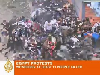 Tense standoff in Cairo's Tahrir Square
