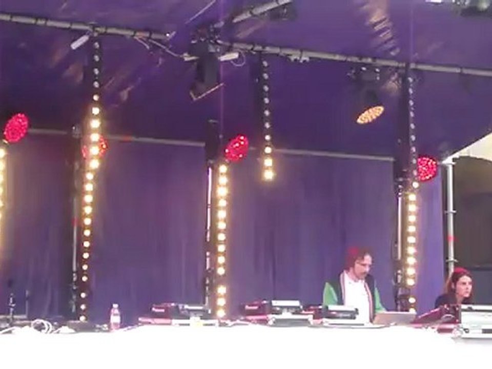 NUITS SONORES : #DAY ONE - SACHA FUNKE & SASCHIENNE