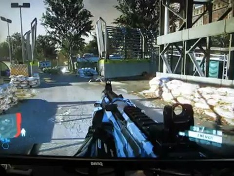 GeForce GTX 690 vs 3-way SLI GTX 670 Performance & Value Comparison Linus Tech Tips