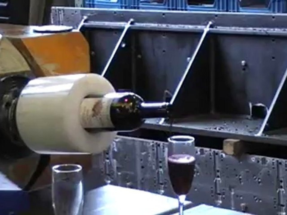 How to open a wine bottle with a CNC machine by Klaushofer CNC Retrofit