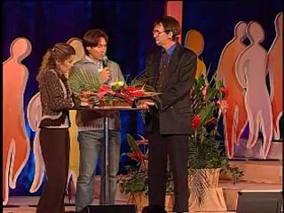 RE Montreuil court v1 320x240