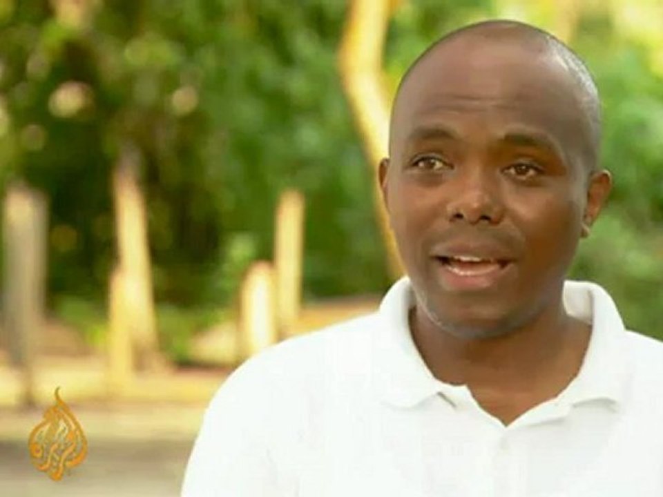 Maldives community moved after 2004 tsunami - 24 Dec 09