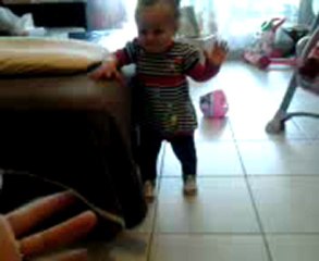 Les premiers pas de Colleen enfin filmés!!