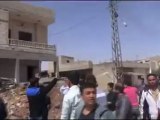 Syria فري برس  حمص تلبيسة  لجنة المراقبين عند احد الحواجز   24 5 2012 ج2 Homs