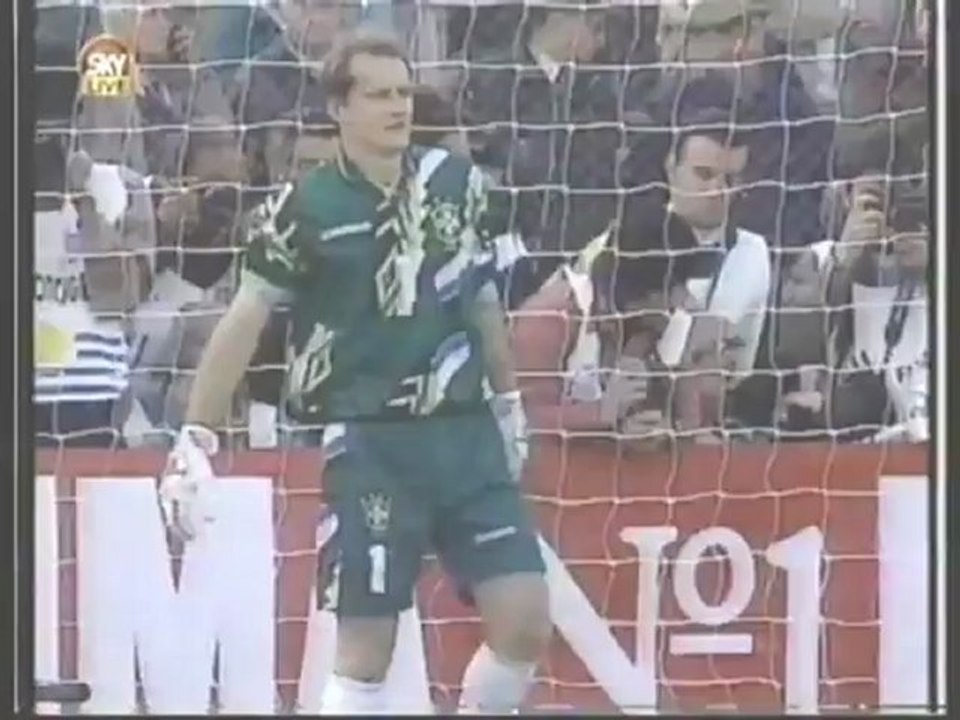 1995 (July 23) Uruguay 1-Brazil 1 (Copa America).avi