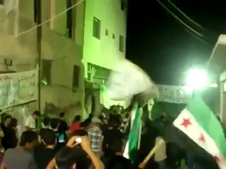 Syria فري برس دمشق برزة الأحرار يهتفون للمناطق المنكوبة 27 5  2012 Damascus