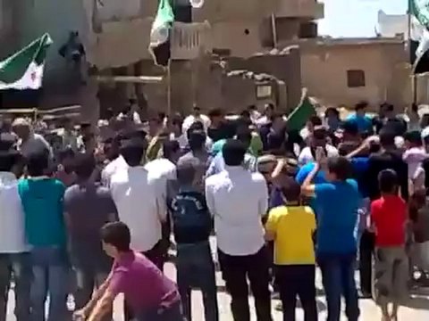 Syria فري برس درعا غصم مظاهرة نصرة لحمص وكل المدن المحاصرة 27 5 2012 Daraa