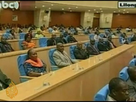 Joyce Banda sworn in as president of Malawi