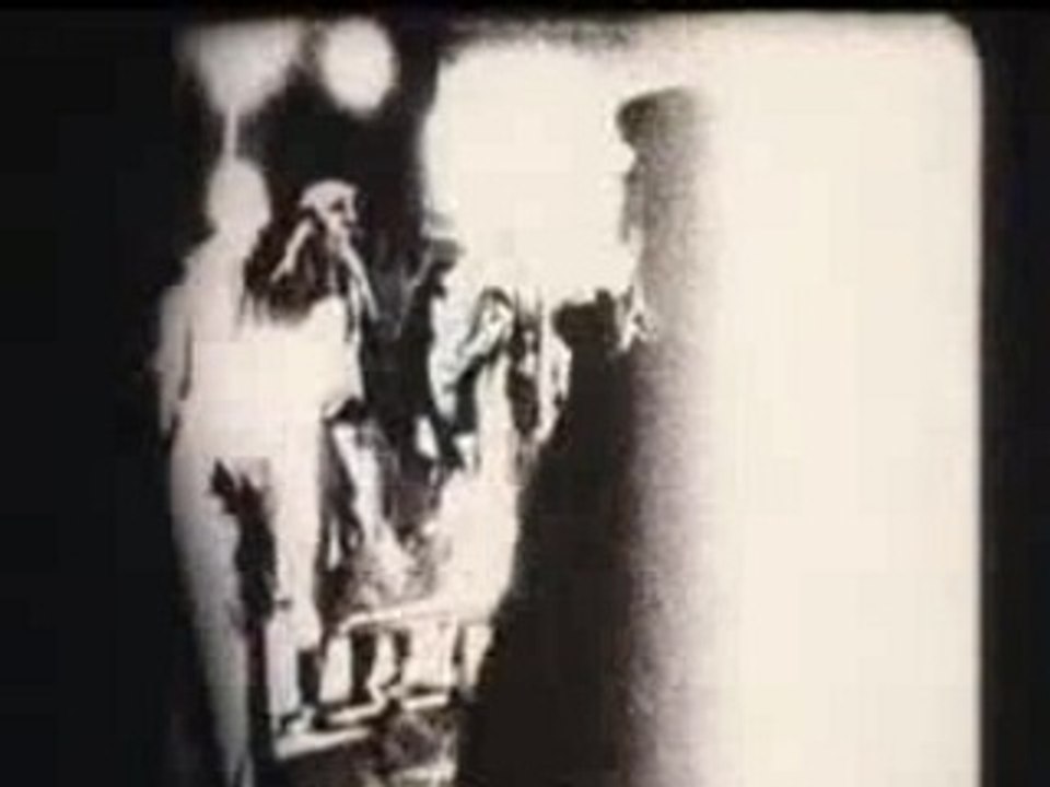 Roswell crash clip