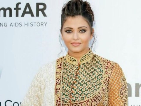 Aishwarya Rai Bachchan Dazzles The Glorious Cannes 2012 - Bollywood Babes