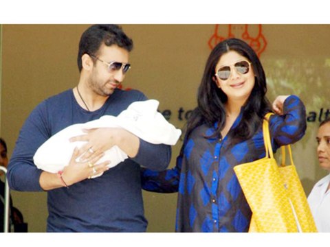 Shilpa Shetty's New Born Baby K's First Glimpse - Bollywood Babes