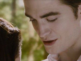 Twilight - Chapitre 5 - Révélation - Partie 2 (2012) - bande-annonce Teaser VF