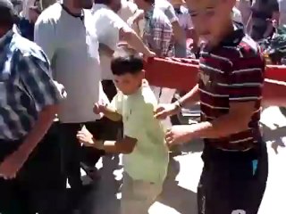 Syria فري برس حمص الحولة جرحى القصف العشوائي 25  5 2012  ج 2 Homs