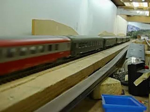 EMD GP 18 Soo Lines AHM + 10 voitures UIC-Y - DEV Roco