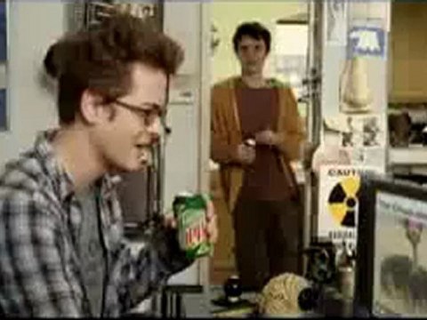 Ότι και αν κάνεις ο Τσακ Νόρις θα σε βρει