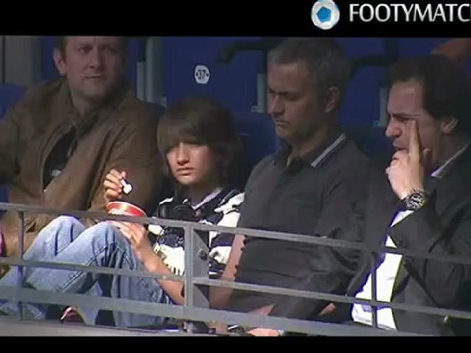 jose mourinho and his son watching brazil vs denamrk on footymacthes.com