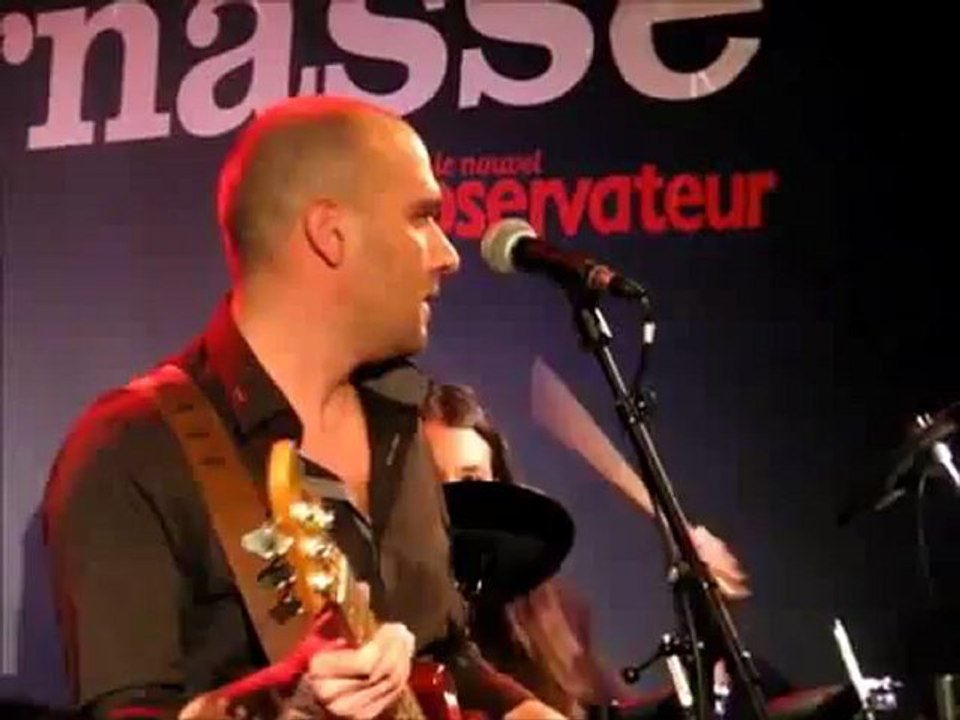 Jane Badler & Bazooka Mandarine - Dead Eyes paris(11 01 2012)