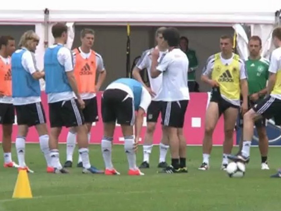 DFB-Team blamiert sich in Basel