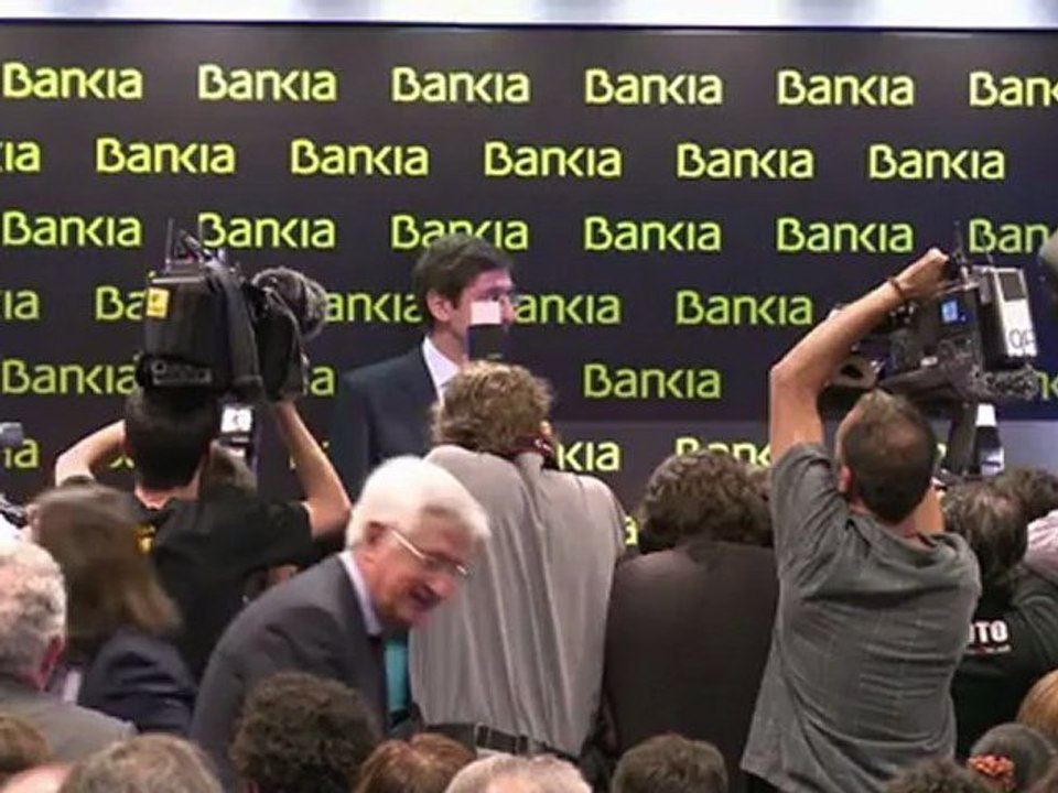 Bankia busca mostrar solidez