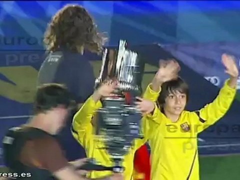 La Copa del Rey llega al Camp Nou entre aplausos