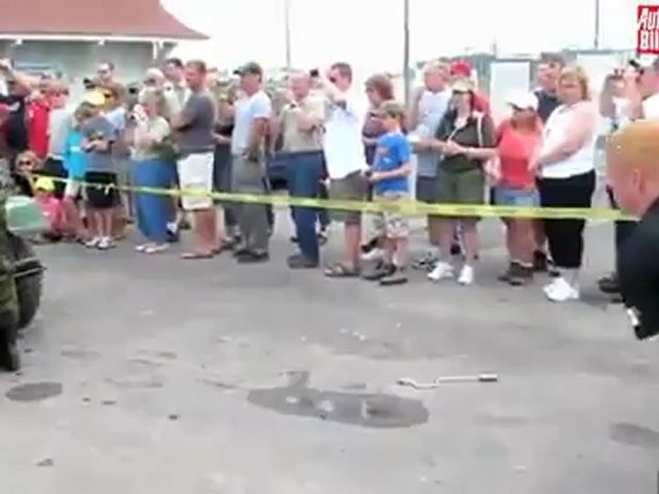 Video: Montando un Jeep en dos minutos