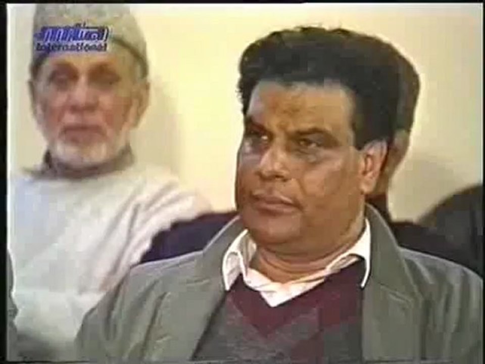 Comment Hadhrat Mirza Ghulam Ahmad (as) prend il etre prophéte consedirent le terme "khatam nabiyine"?