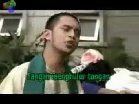 Datin Seri Rosmah Mansor - Singing Duet With Mawi - Rosmah