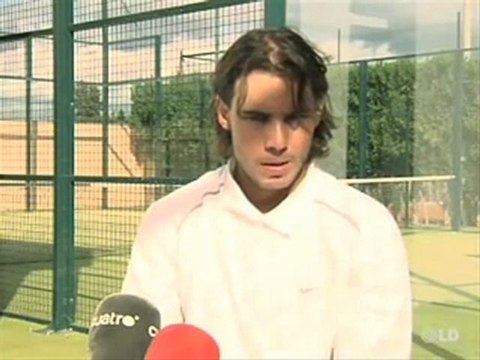 Nadal y el tío de Verdasco hablan de la Copa Davis.