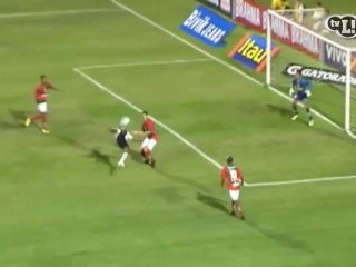 L'incroyable retourné d'Alecsandro