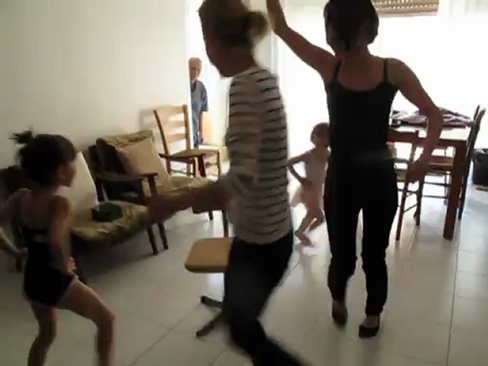 ダンス大会？