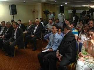 Líder opositor fala em intervenção militar na Síria