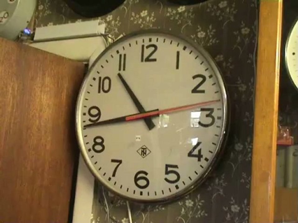Adjusting my electric clocks for daylight saving