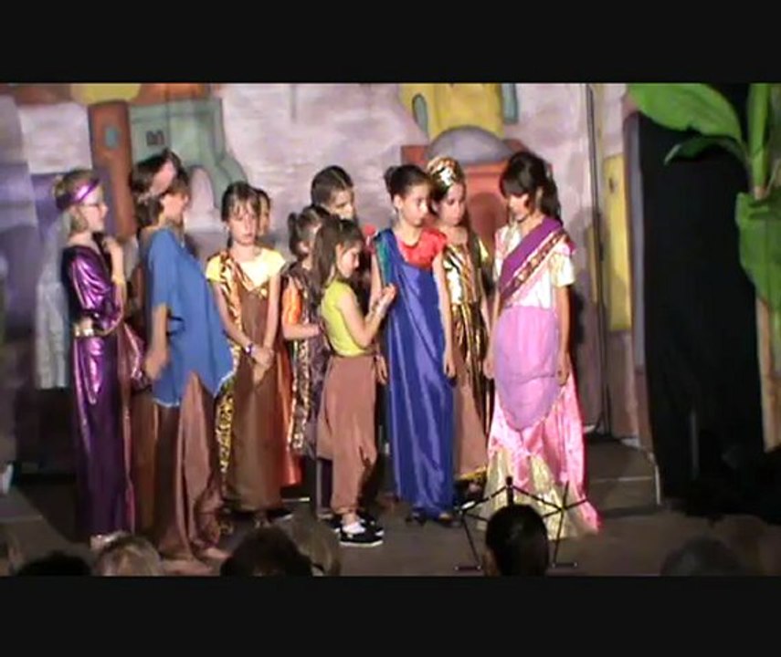 extraits spectacle 2012 : Les petits