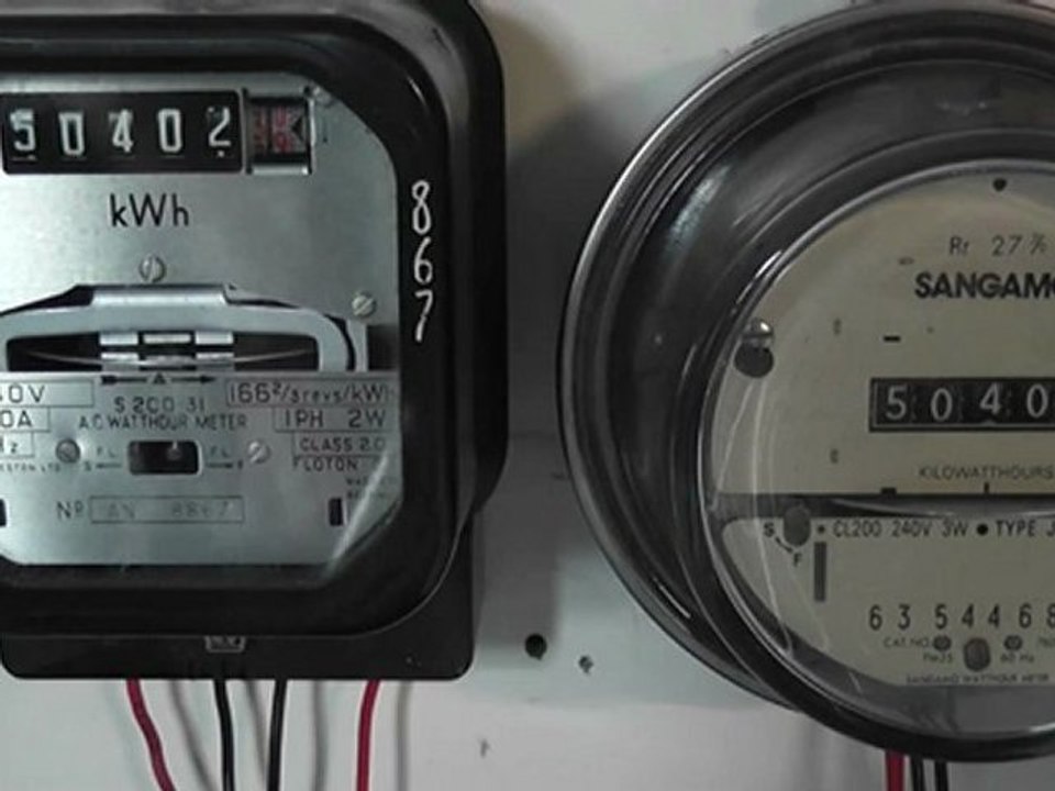 50Hz and 60Hz kWh meters in series
