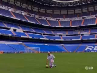 Presentación del extremo derecho francés Julien Faubert