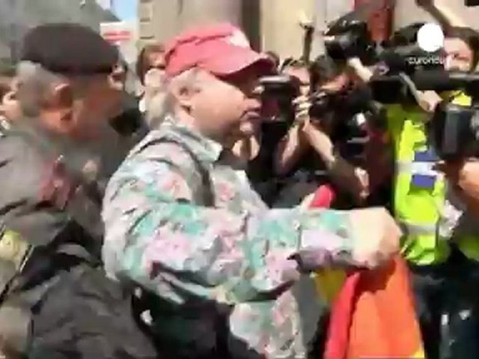 Gay rights rally dispersed in Russian capital