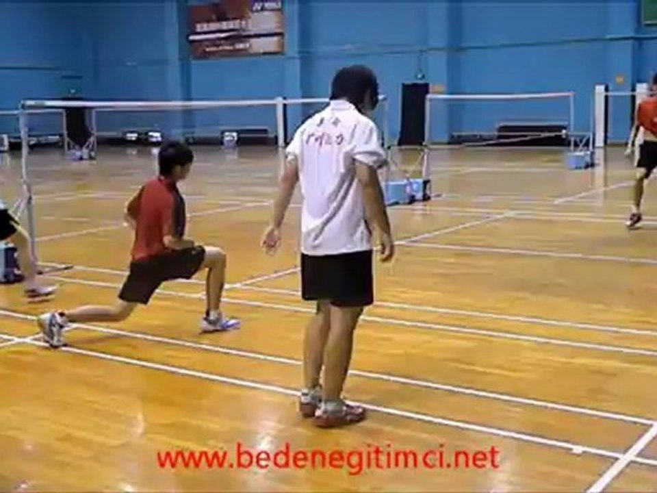 BADMİNTONDA AYAK ÇALIŞMASI VİDEO-2