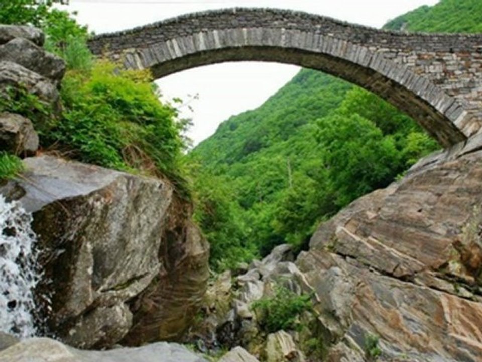 BAĞRIMDAKİ TAŞLAR        H.BİLGİN