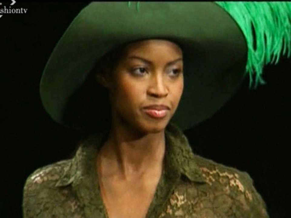 Kenzo Fall 1993 ft Tyra Banks - RTW Show | FashionTV