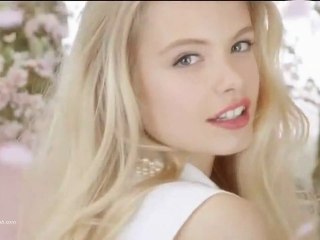 pub parfum Little Gloria Vanderbilt 2012