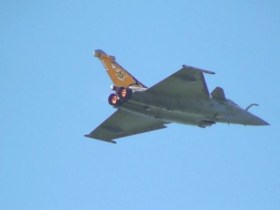 RAFALE  en Vol Fly Full HD Meeting aérien La ferté-Alais  LFTA 2012
