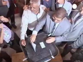 Egypt: Mursi to face Shafiq in presidential run-off