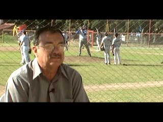 José "Pepe" Gómez  (ex-beisbolista y entrenador)