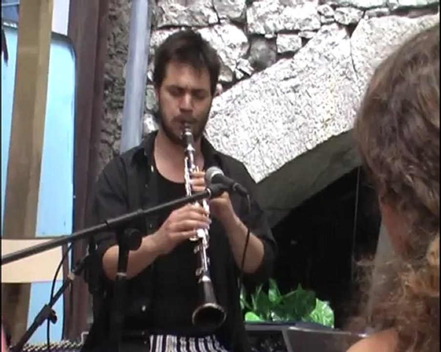 "Te Kuravle"  de Goran Bregovic par le duo DALEKO