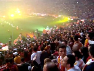 TT ARENA ŞAMPİYONLUK KUTLAMASI .GRİPİN .DALGALANDIMDA DURULDUM.SÜPER SÜPER SÜPER